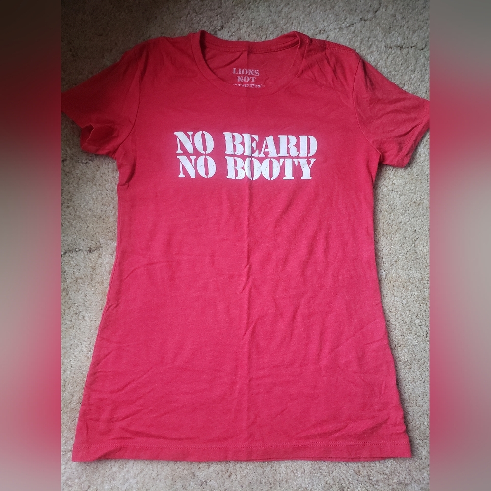 Lions Not Sheep womens small top